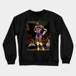 Patrick Ewing, Standing During a Game Against The Atlanta Hawks Back In 1986 Crewneck Sweatshirt